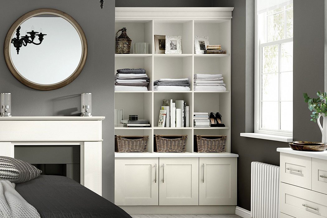 Barnbrook-Plain-Shaker-Bedroom-Cupboard-with-Wall-Shelving